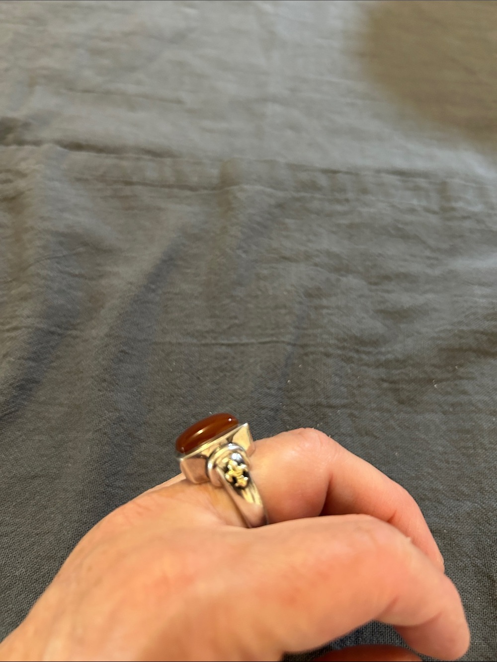 Gorgeous Ann King fleur de lis 925/18k carnelian ring sz 8 - Picture 7 of 7